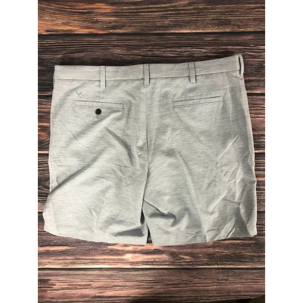 Callaway Mens Size 40 Beige Gray Golf Shorts Preowned Condition